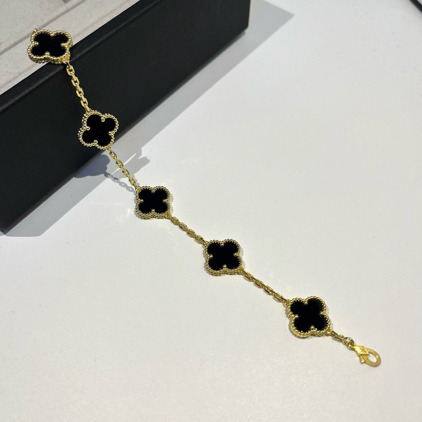 [AuraEcho] CLOVER 5 MOTIF ONYXS BRACELET COLLECTION