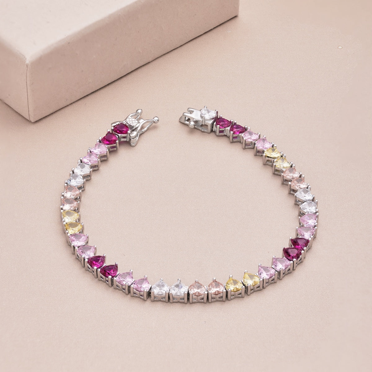 [AuraEcho]Luxurious Colorful Romantic Heart Shape Lover Bracelet