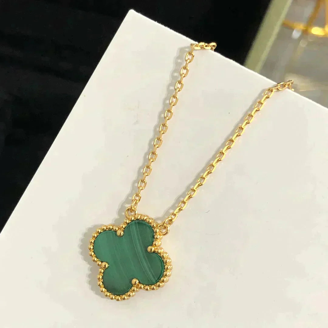 [AuraEcho]CLOVER 15MM MALACHITE SINGLE FLOWER  NECKLACE