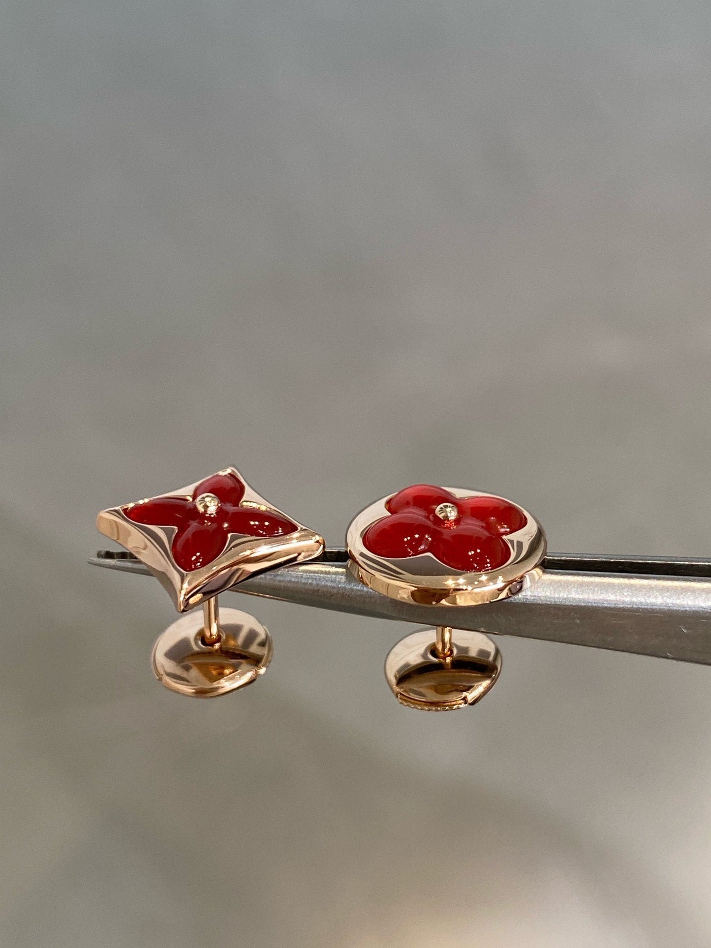 [AuraEcho]STAR AND SUN PINK GOLD CARNELIAN STUD EARRINGS