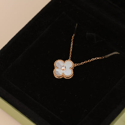 [AuraEcho]CLOVER 15MM DIAMOND WHITE FRITILLARIA NECKLACE
