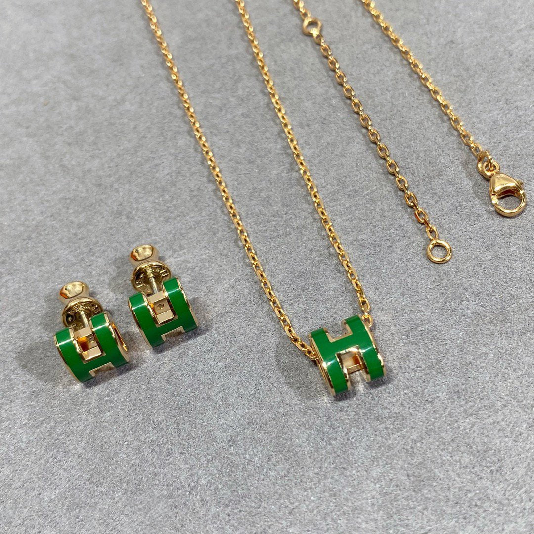 [AuraEcho]POP H GREEN NECKLACE SILVER AND GOLD
